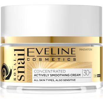 Eveline Cosmetics Royal Snail cremă de zi și de noapte, cu efect de netezire 30+ 50 ml