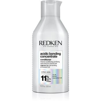 Redken Acidic Bonding Concentrate Balsam intensiv cu efect regenerator balsam regenerant intensiv 300 ml